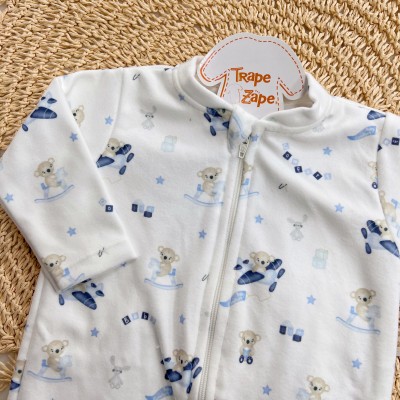 Macacão em Soft com Abertura em Zíper Coala Brincando - Off White e Azul